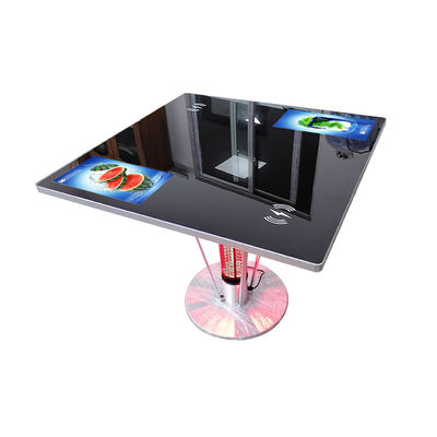 Tabella capacitiva 1366x768 del gioco del touch screen di 15.6in con il caricatore senza fili del telefono